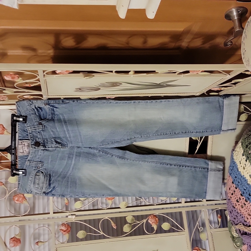 American Rag distressed Jean's size 7r